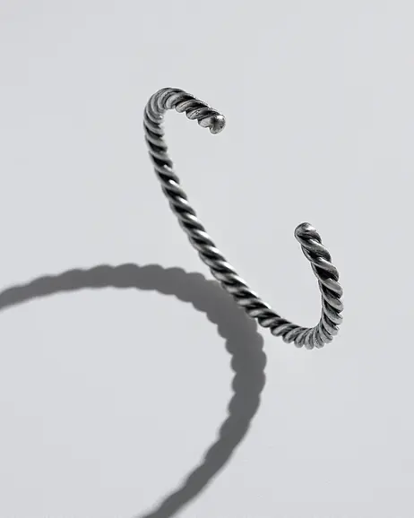 Srebrna sztywna bransoletka TWIST 5
