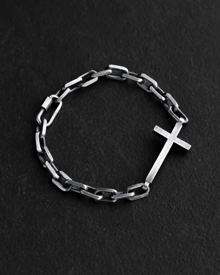 Srebrna bransoletka STRENGTH OF FAITH 10