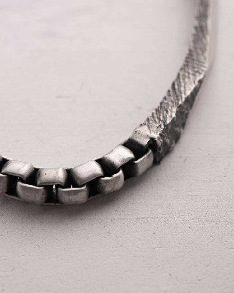 Srebrna bransoletka FORGED 3