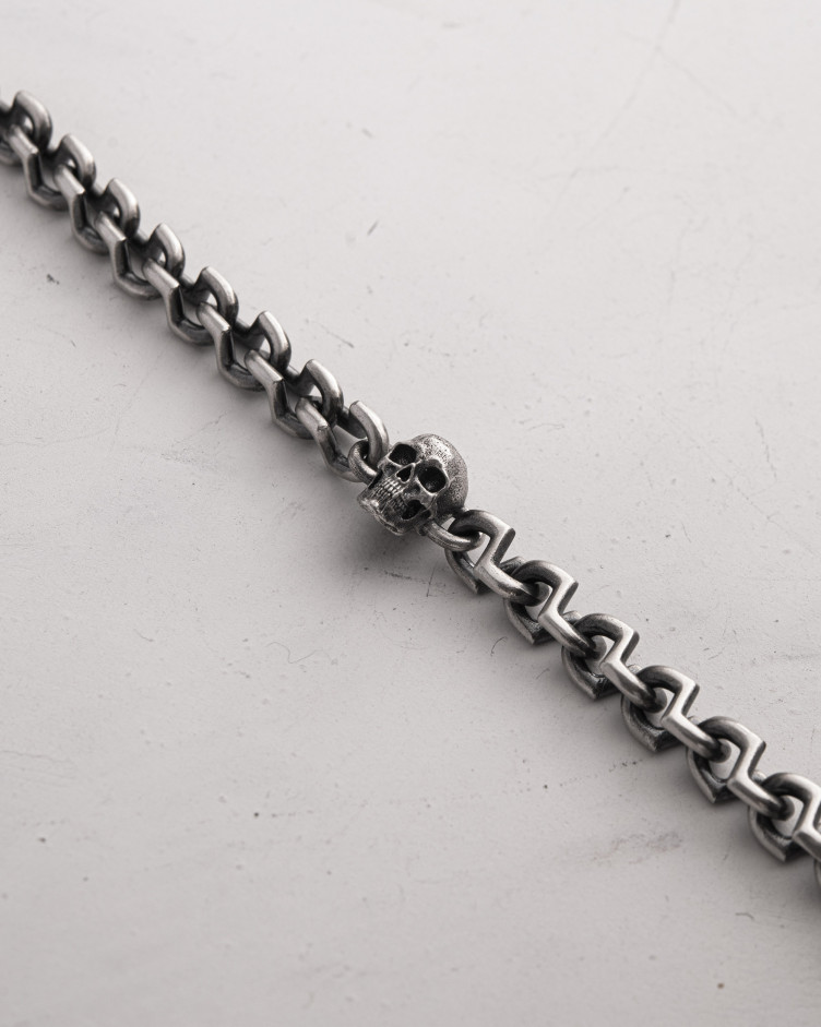 Srebrna bransoletka SKULL 7