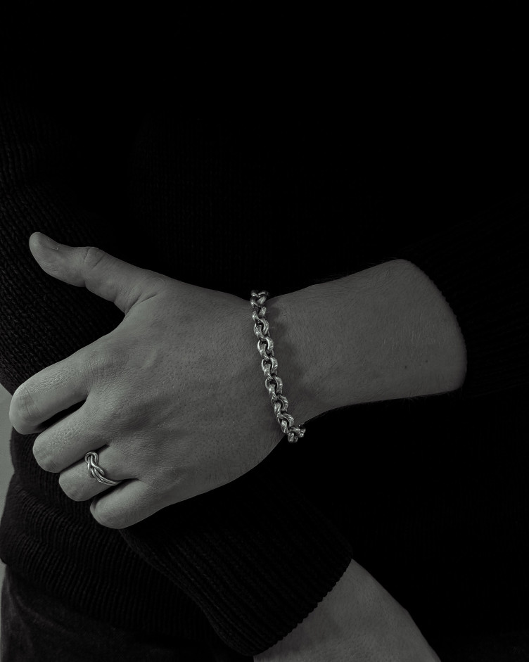 Srebrna bransoletka MACHT 2