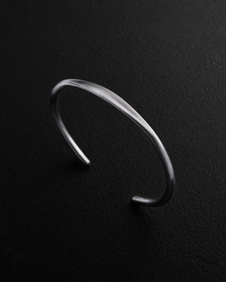 Srebrna sztywna bransoletka KLOEK 6