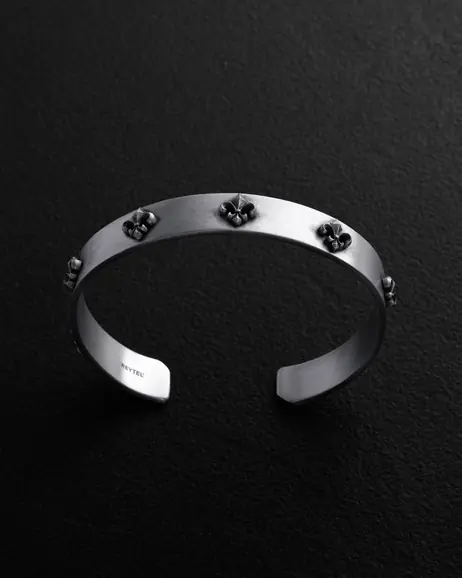 Srebrna sztywna bransoletka FLEUR DE LIS 3