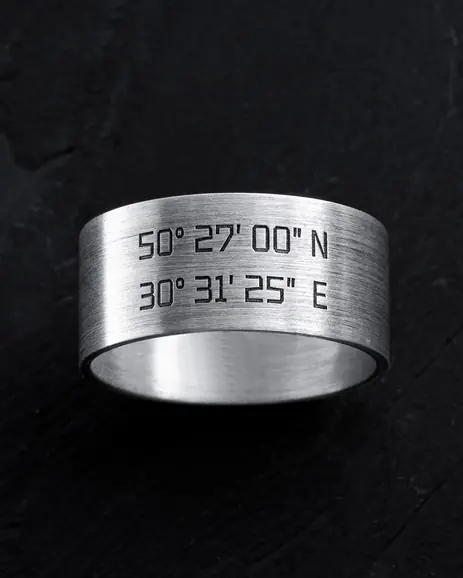 Srebrny pierścień COORDINATES (indywidualne grawerowanie)