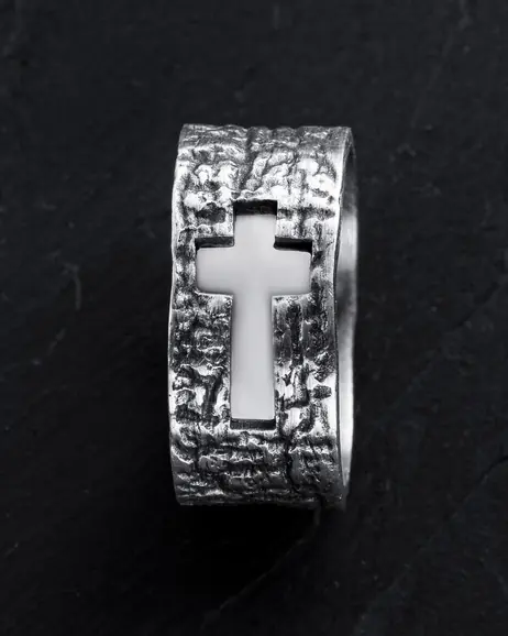 Srebrny pierścień CROSS 7