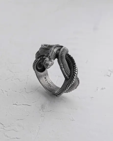 Srebrny pierścień JÖRMUNGANDR 8