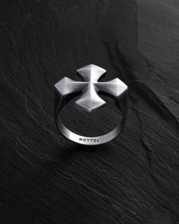 Srebrny pierścień CROSS PATTÉE 3