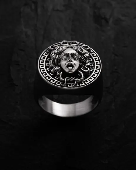 Srebrny pierścień GORGON MEDUSA 3