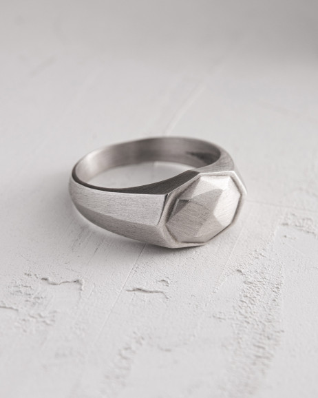 Srebrny pierścień METEORITE