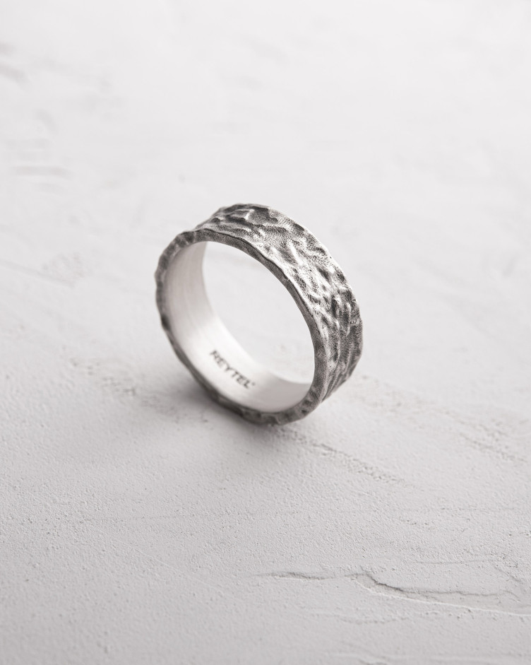 Srebrny pierścień RELIEF 2