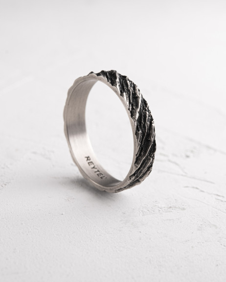 Pierścień KRIGER z białego złota 3