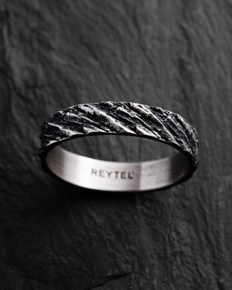 Pierścień KRIGER z białego złota 2