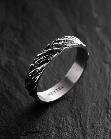 Pierścień KRIGER z białego złota