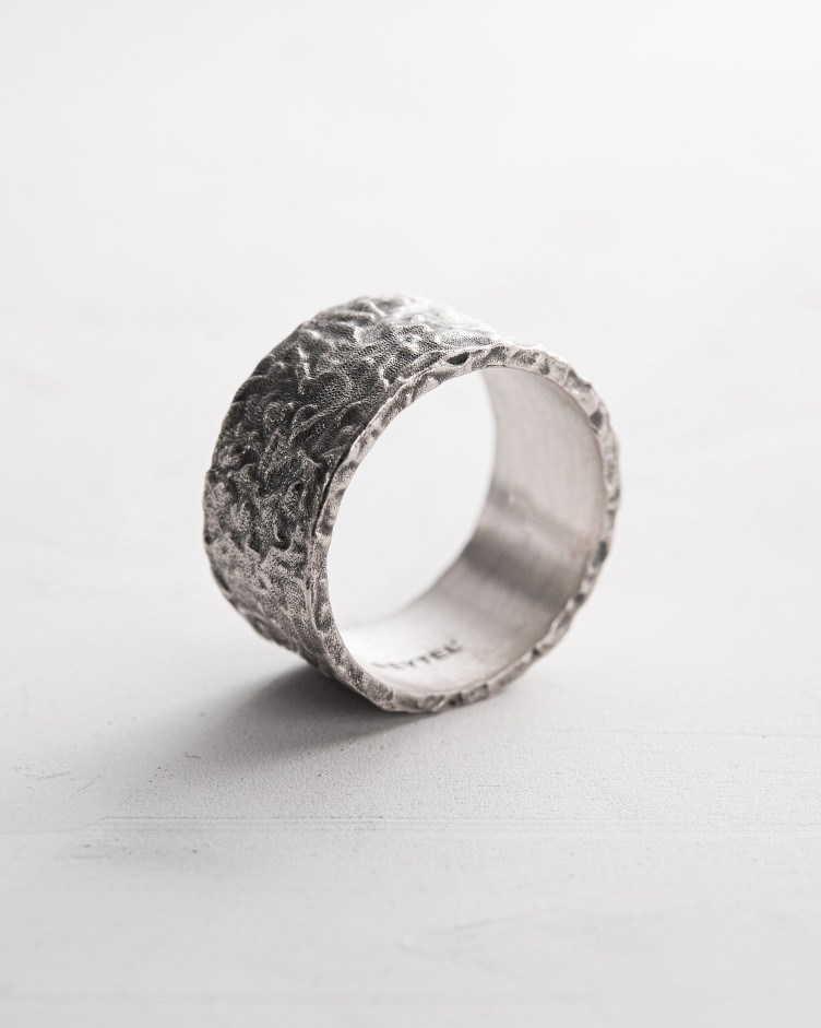 Srebrny pierścień RELIEF 3