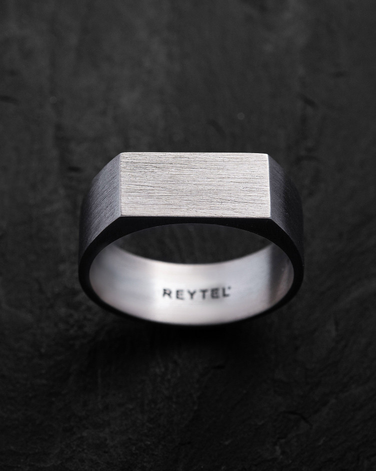 Srebrny pierścień GRAVIS