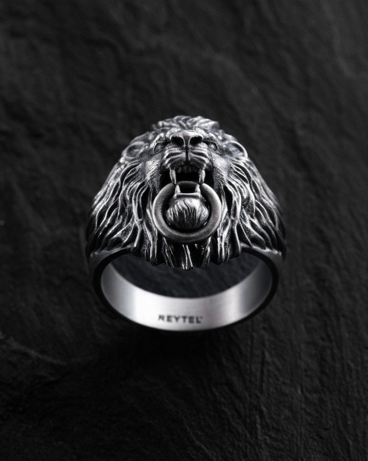 Srebrny pierścień THE LION 2