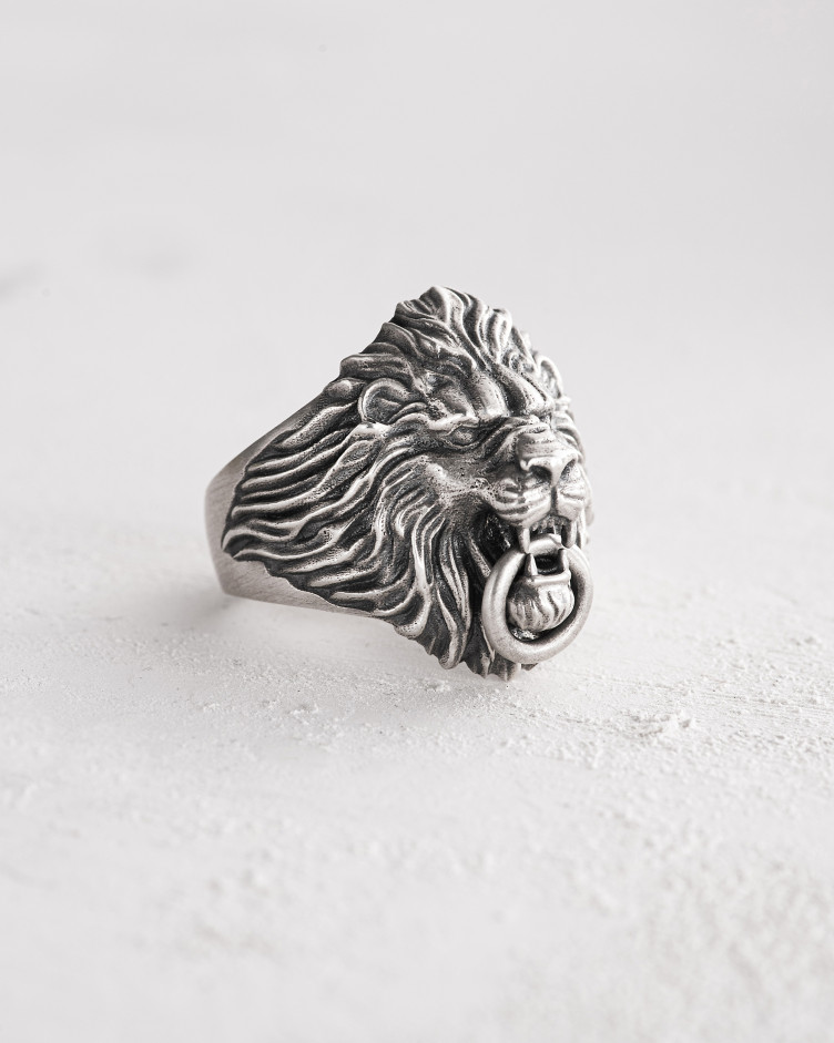 Srebrny pierścień THE LION 4
