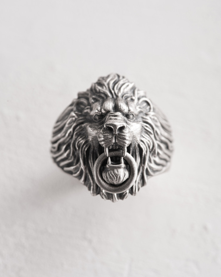 Srebrny pierścień THE LION 5