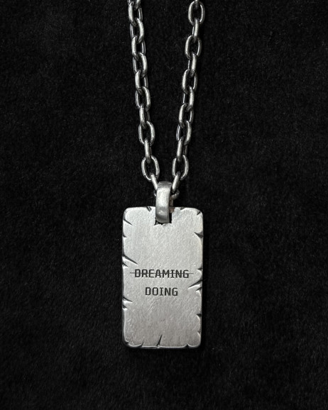 Srebrny medalion  ̶D̶R̶E̶A̶M̶I̶N̶G̶  DOING 3
