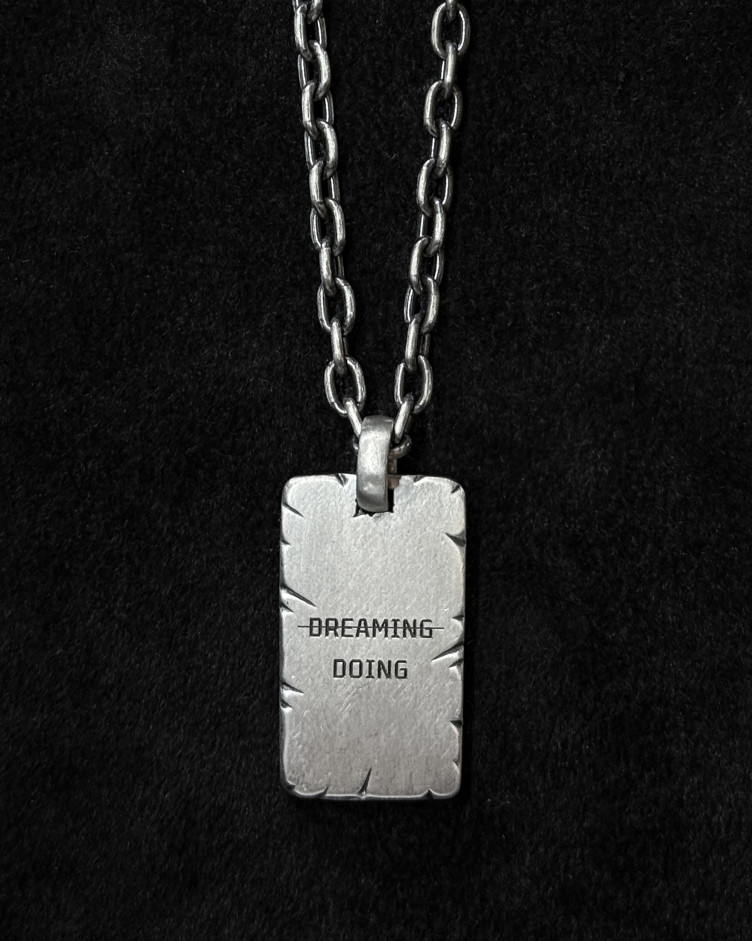 Srebrny medalion  ̶D̶R̶E̶A̶M̶I̶N̶G̶  DOING 3