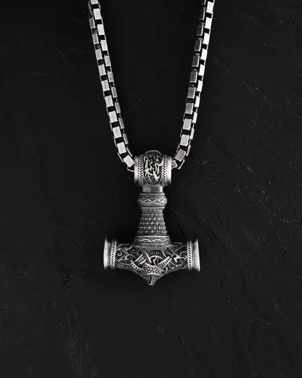 Srebrny wisiorek - młot Thora THORAXE - 875
