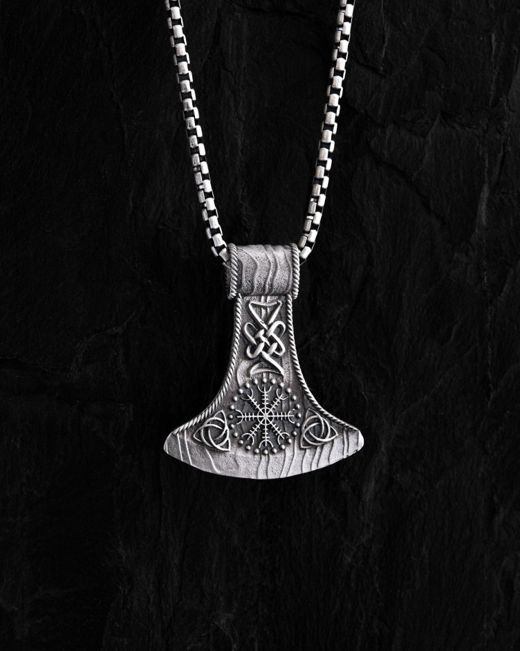 Srebrny wisiorek HELMET of TERROR 3