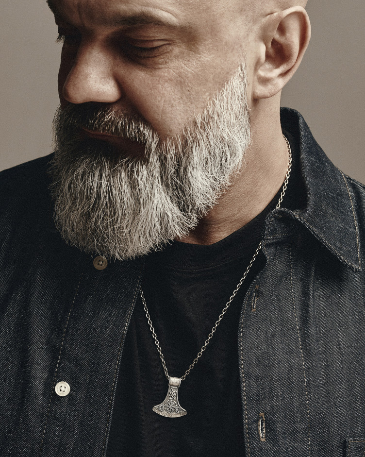 Srebrny wisiorek HELMET of TERROR 2