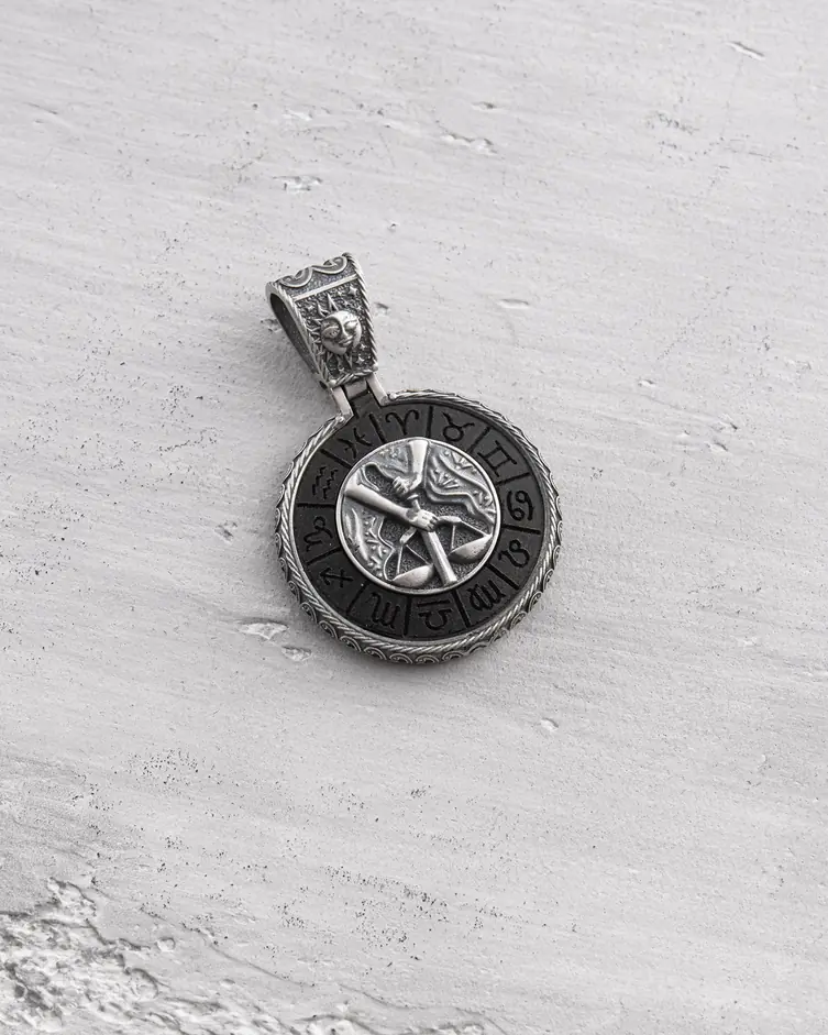 Srebrny wisiorek Znak zodiaku - WAGA z hebanem 9