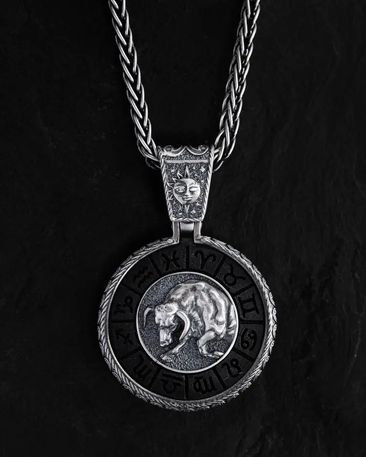 Srebrny wisiorek Znak zodiaku - BYK z hebanem