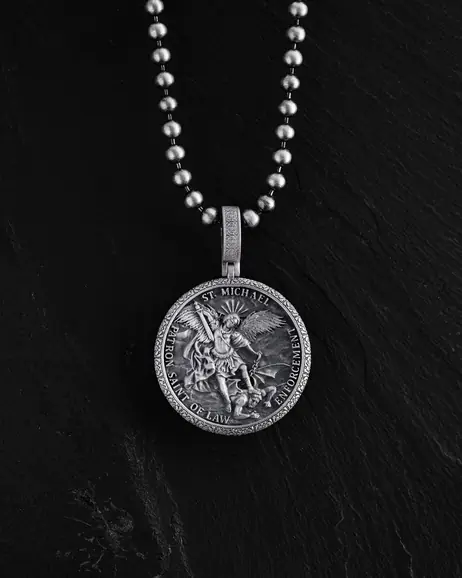Srebrny wisiorek ST. ARCHANGEL MICHAEL. PRAYER