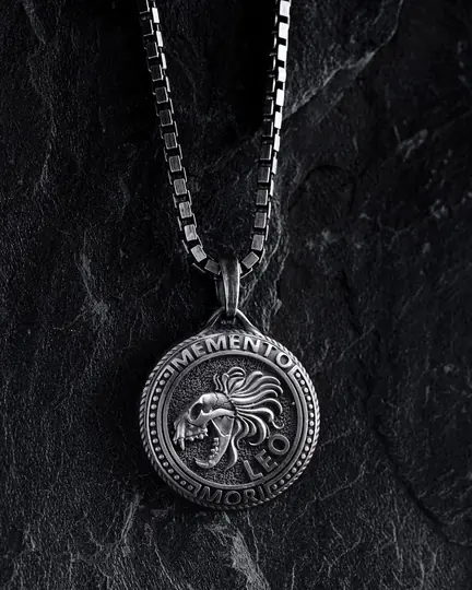 Wisiorek Znak zodiaku - LEO. MEMENTO MORI (lew) / Wisiorki