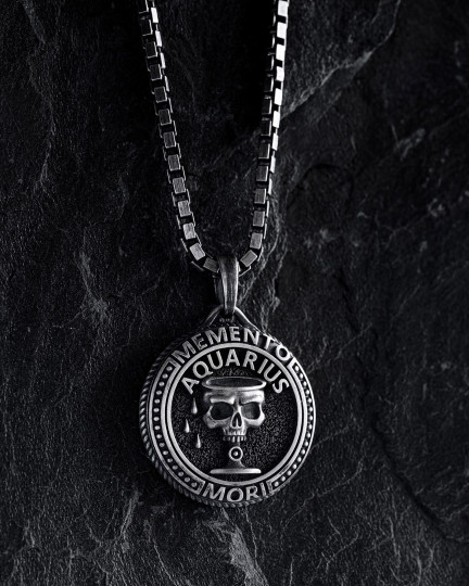 Wisiorek Znak zodiaku - AQUARIUS. MEMENTO MORI (wodnik) - 1023