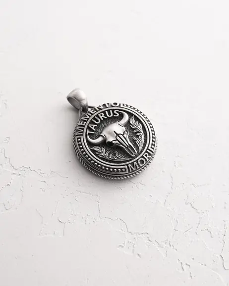 Wisiorek Znak zodiaku - TAURUS. MEMENTO MORI (byk) 3