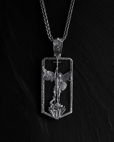 Srebrny wisiorek ARCHANGEL MICHAEL z hebanem  - 3306
