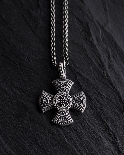 Srebrny wisiorek CELTIC CROSS. TRIQUETRA - 1162