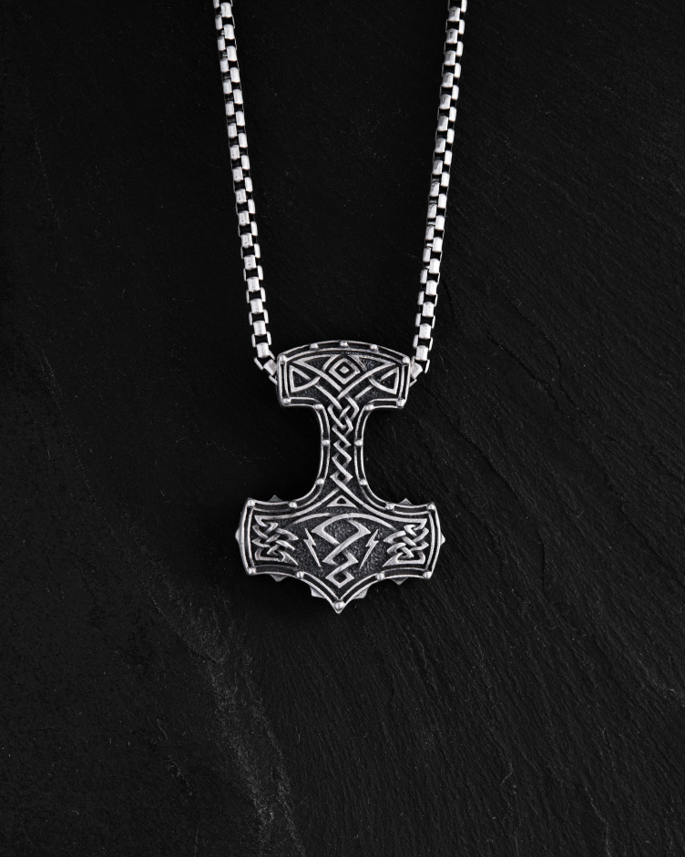 Srebrny wisiorek MJOLNIR