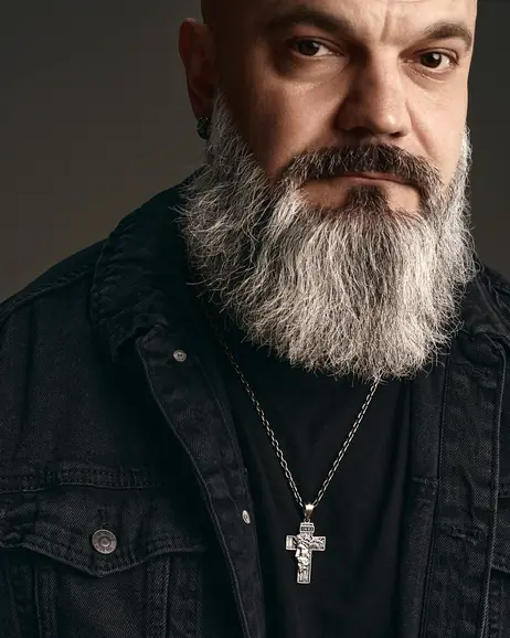 Srebrny krzyż FACE OF JESUS CHRIST. INRI 4