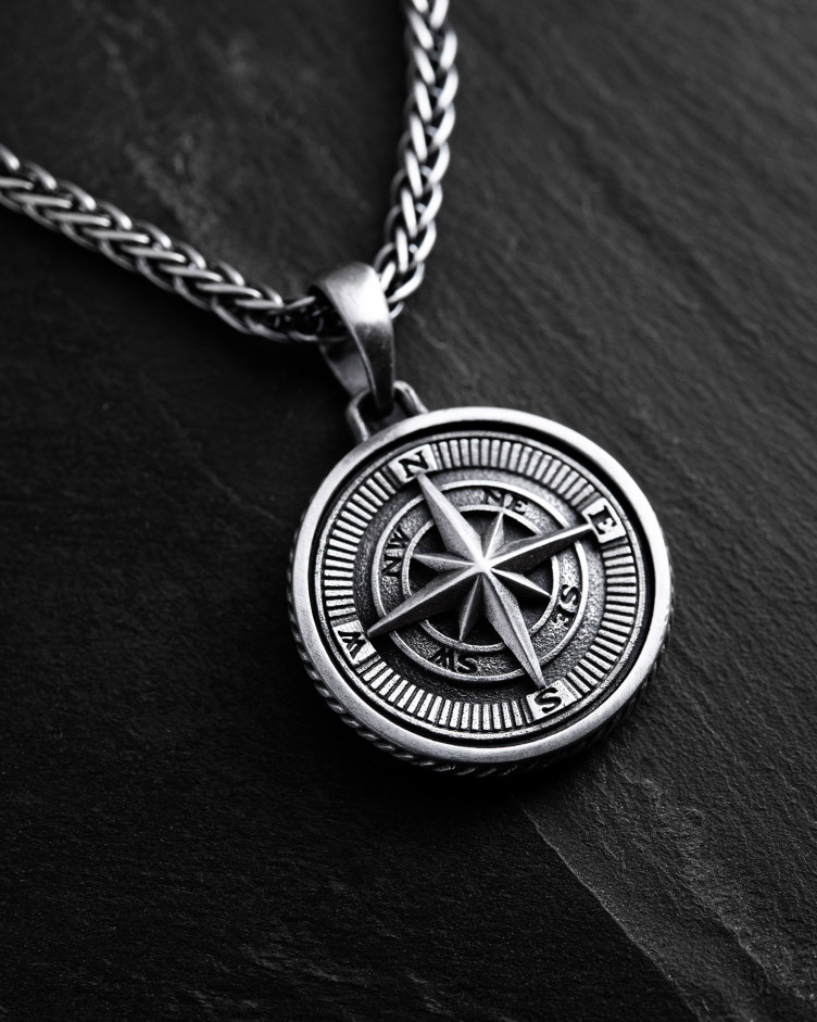 Srebrny wisiorek COMPASS. POLAR STAR 2