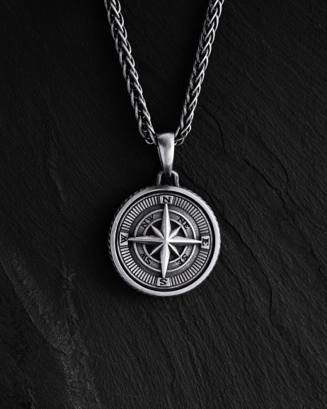 Srebrny wisiorek COMPASS. POLAR STAR