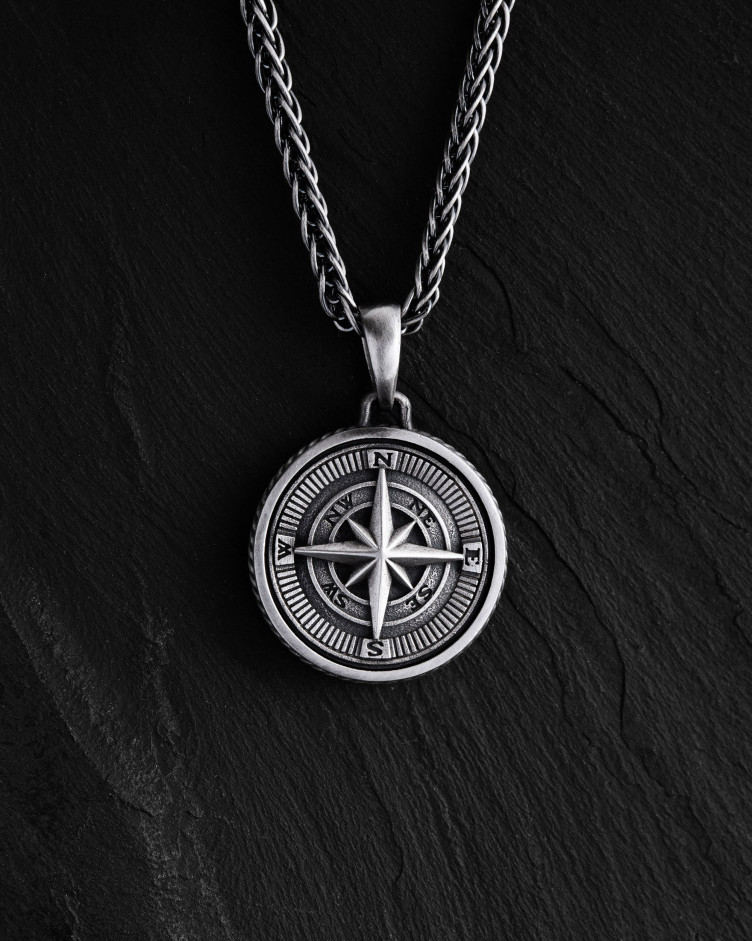 Srebrny wisiorek COMPASS. POLAR STAR
