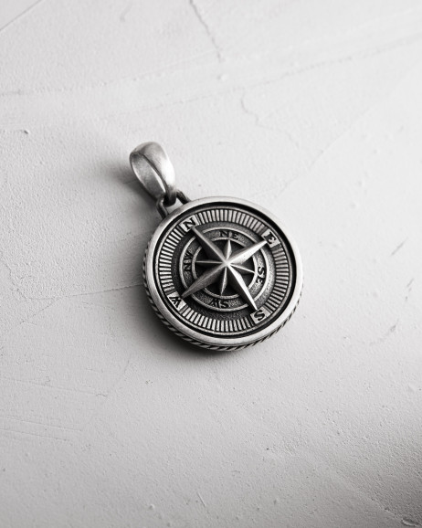 Srebrny wisiorek COMPASS. POLAR STAR 4