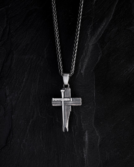 Srebrny krzyż TITLES CRUCIS - 3030