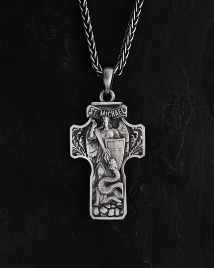 Srebrny krzyż ST. MICHAEL - 3394