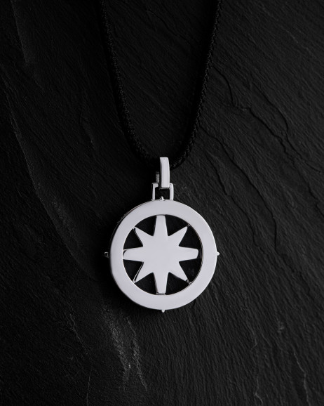 Wisiorek COMPASS. BLACK STONES (białe złoto) 5