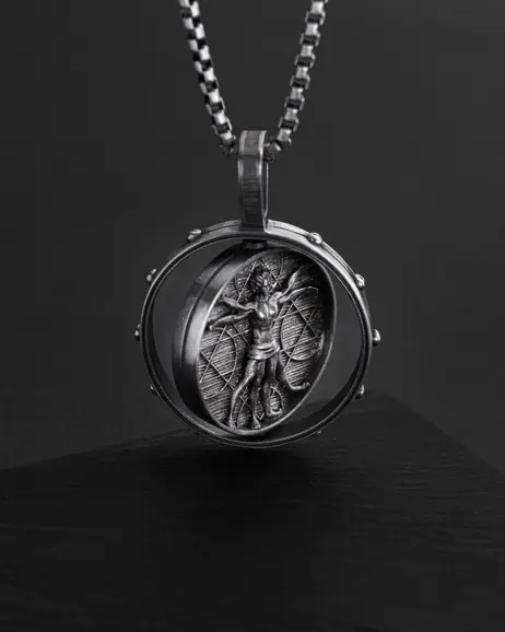 Srebrny wisiorek VITRUVIAN MAN (Da Vinci) 2