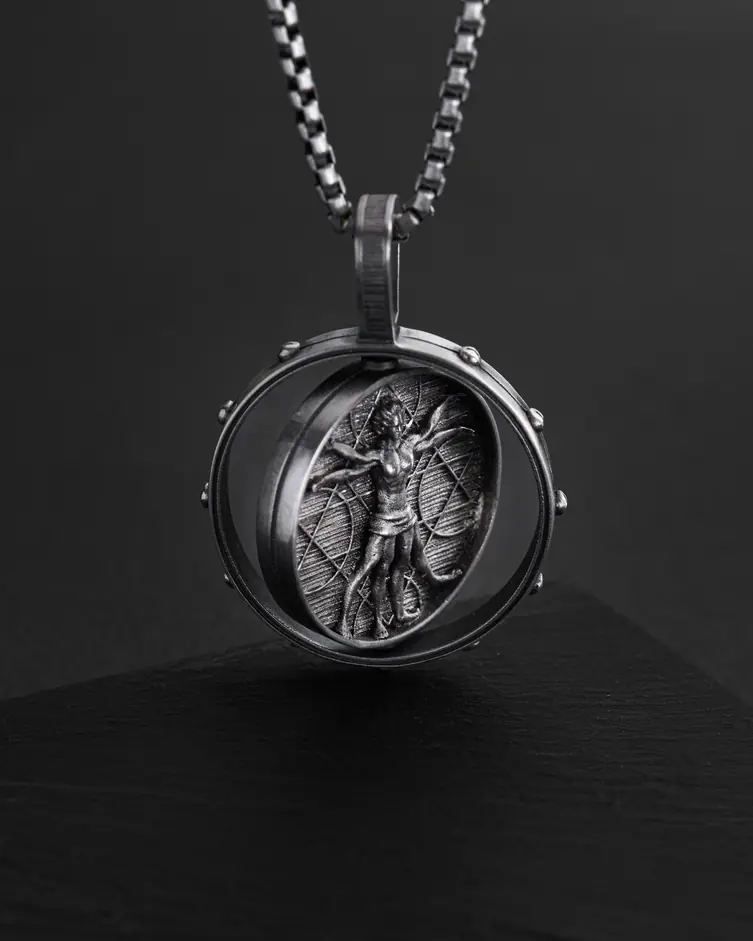 Srebrny wisiorek VITRUVIAN MAN (Da Vinci) 2