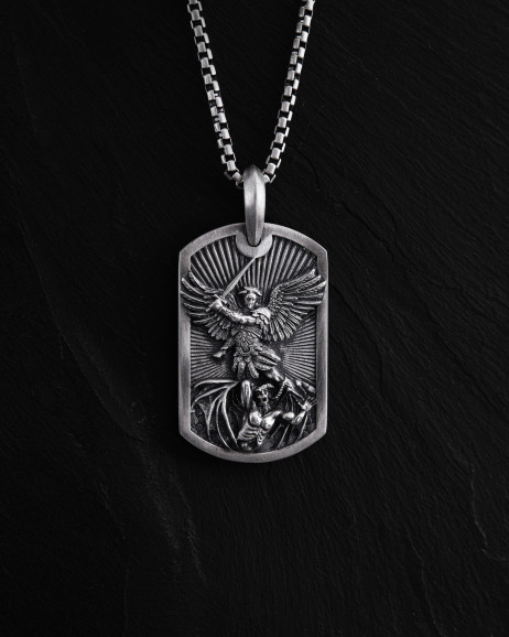 Srebrny wisiorek SAINT MICHAEL 2