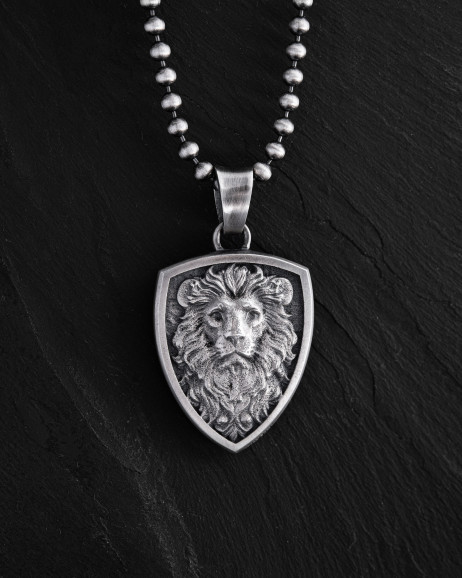 Srebrny wisiorek THE WISDOM OF THE LION