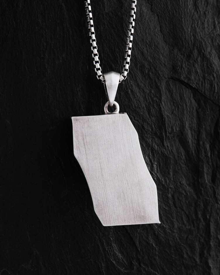 Srebrny wisiorek IN BED 3