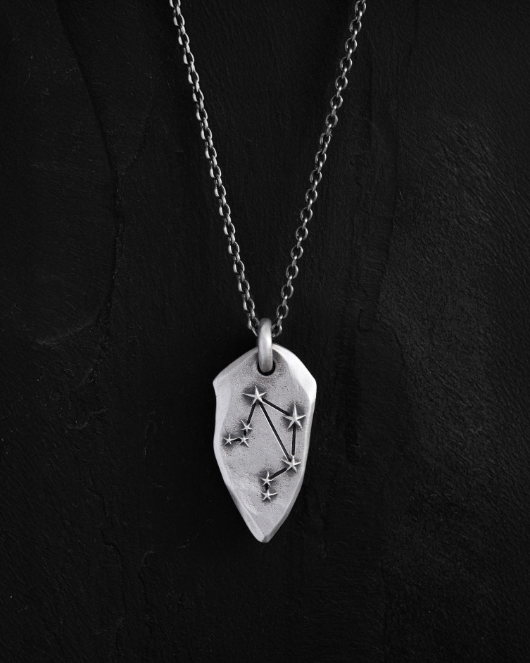 Srebrny wisiorek GWIAZDOZBIÓR WAGA na łańcuszku